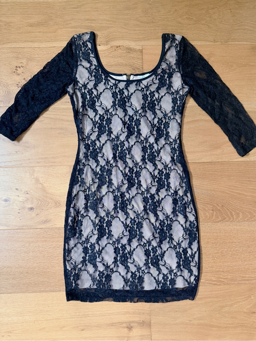 Speechless Black Floral Lace Overlay Nude Bodycon Mini Dress 3/4 Sleeve Medium